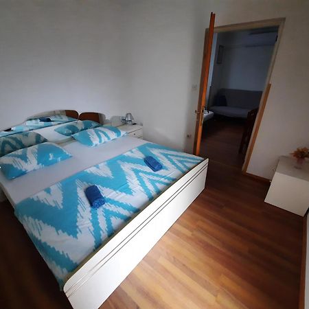Apartments Brkovic Sukošan Zimmer foto